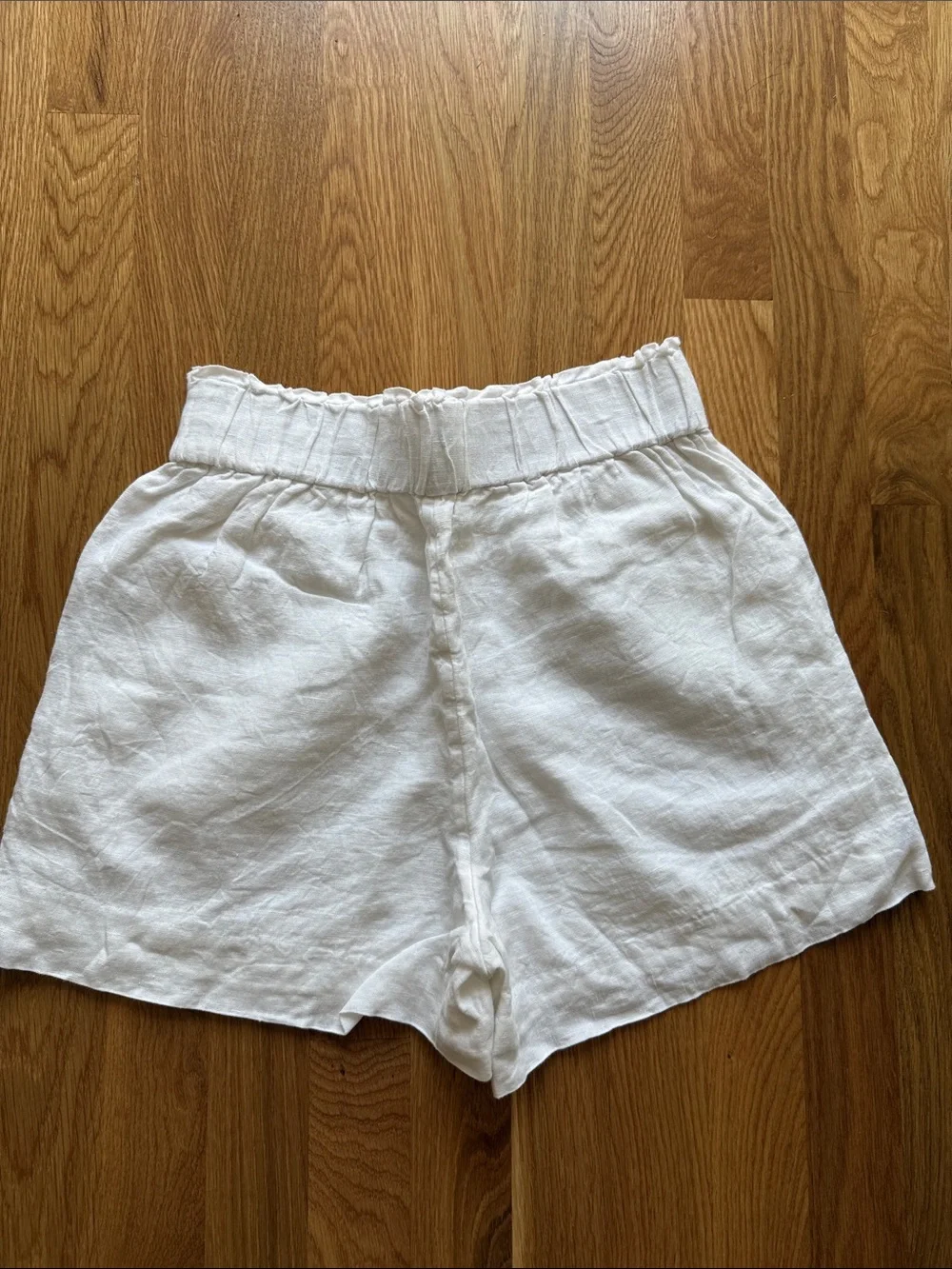 J. Crew 100% Linen Tropez short - Picture 4 of 6